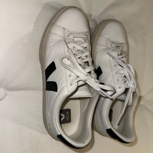 Womens Veja Sneaker